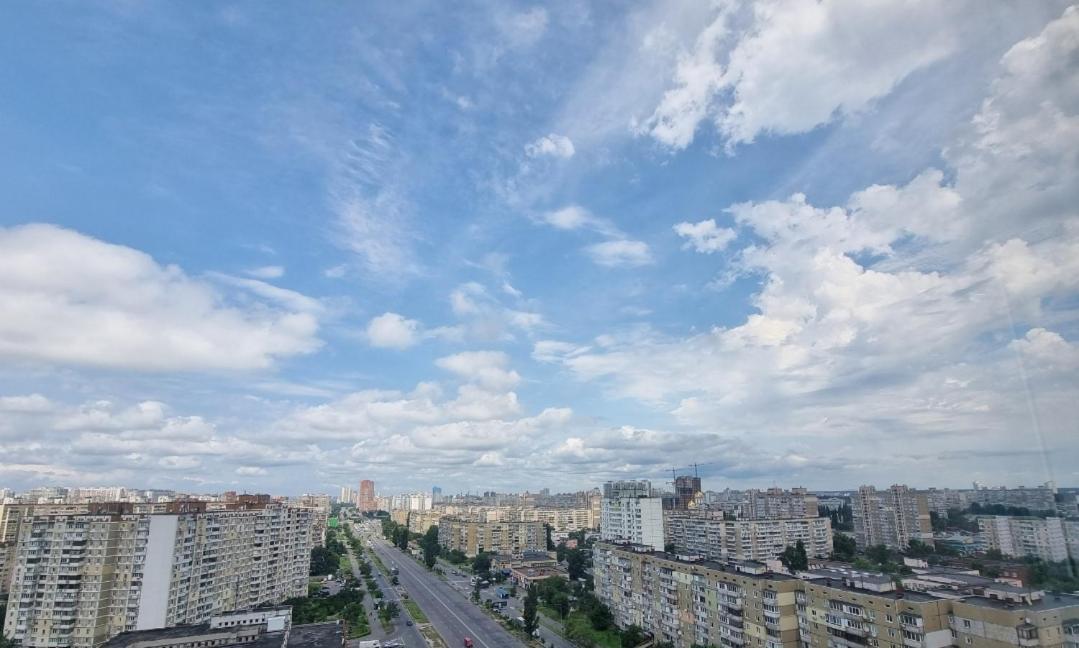 Квартира Метро Харківська, Позняки Жк Лебединий Kiev Dış mekan fotoğraf